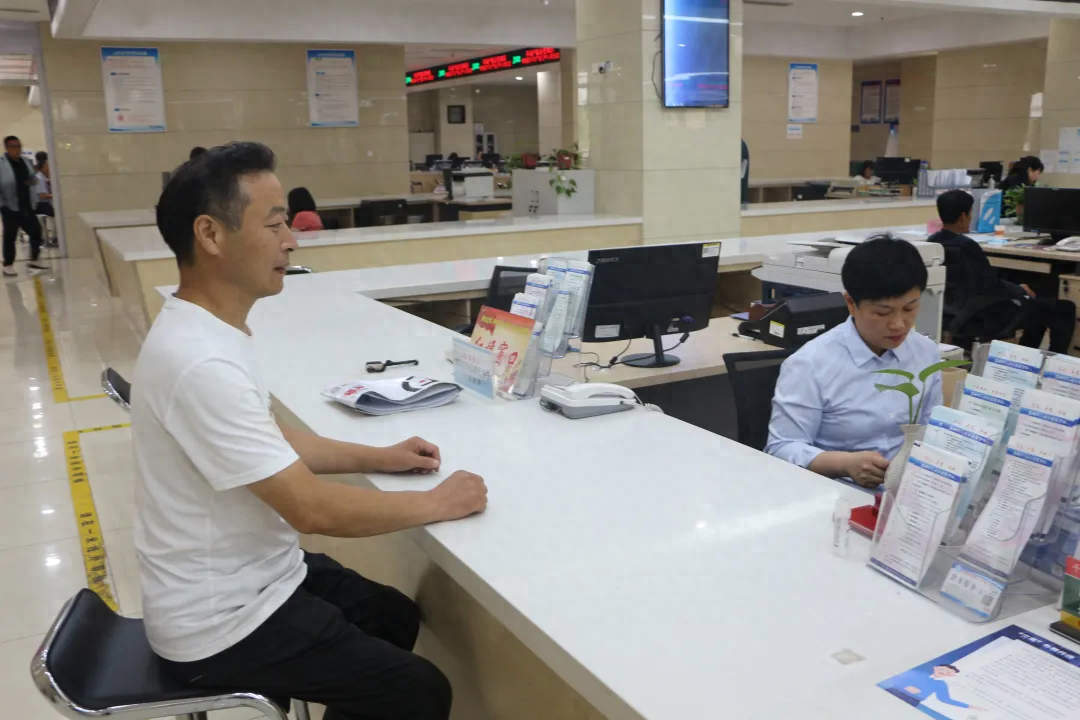 1 个工作日就办下许可证！鄄城审批速度惊人，企业群众纷纷点赞  第1张