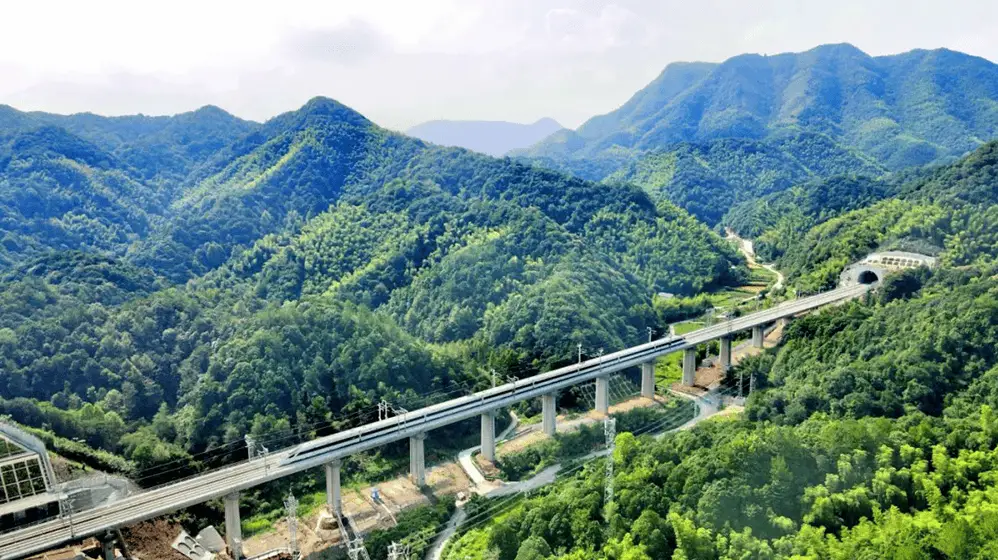 时速 350 公里！安徽宣城至绩溪高铁明日开通运营，皖南城市间时空距离进一步压缩  第1张