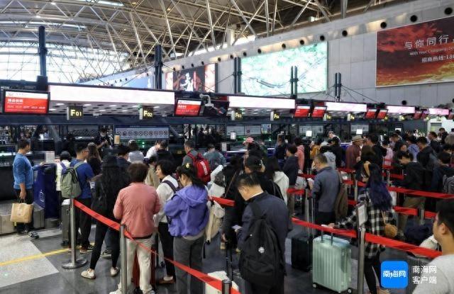 国庆假期海南航空运送旅客 94.84 万人次，同比增长 3.1%！你贡献了多少？