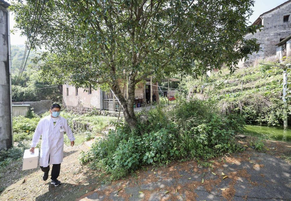 重阳节，璜山镇的惠民医疗实事工程让老人暖心又安心  第2张