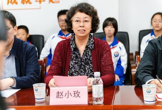 100 万捐赠！青岛黄海制药助力实验初中，教育发展基金会颁发证书  第4张