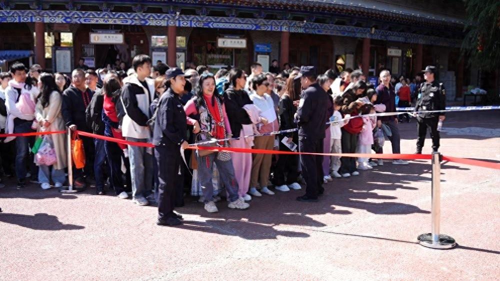 国庆游山西，免费巴士+限量版香灰手串，你还不来？