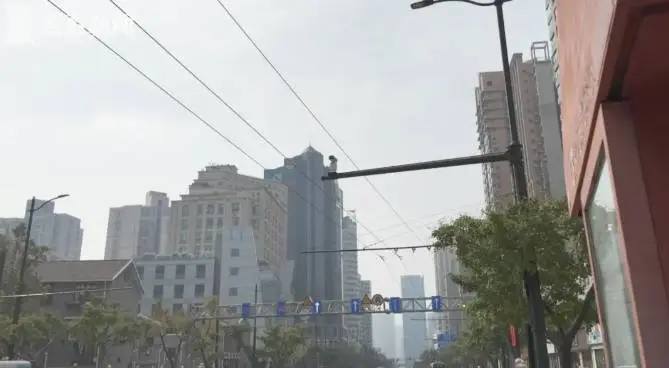 14 路无轨电车小辫子回归！勾起儿时记忆，它竟然这么有故事  第7张
