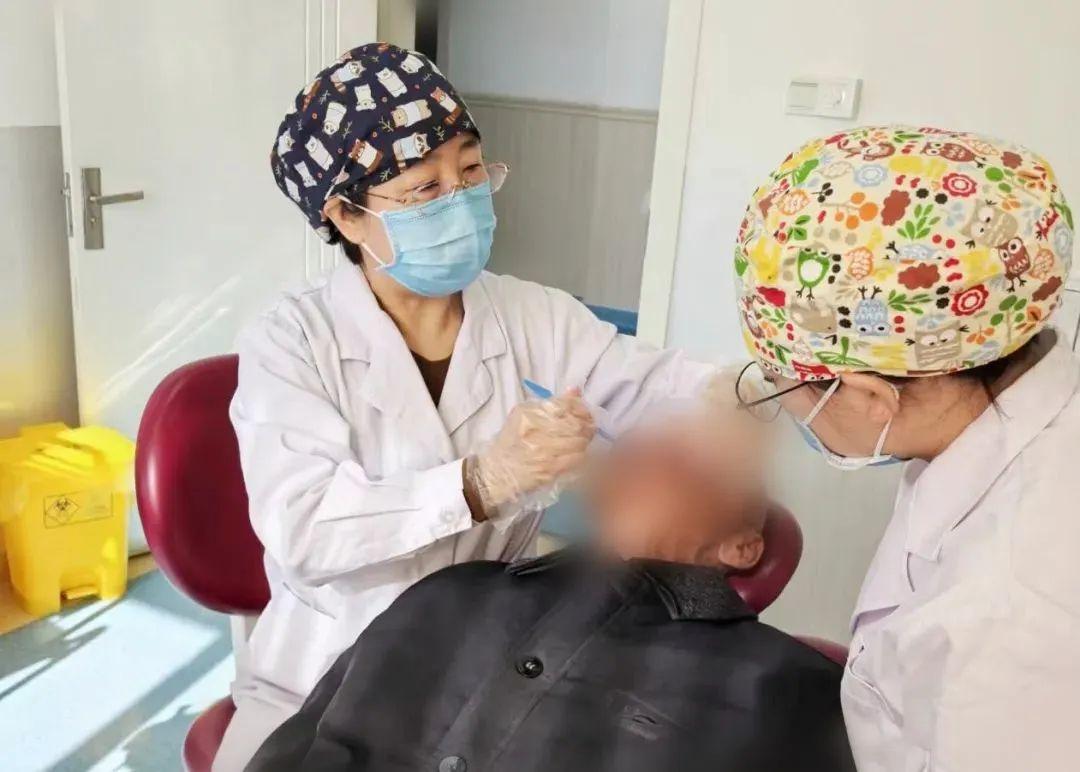 医疗资源下沉，包医一附院医疗队赴二连浩特市开展巡回医疗工作  第3张