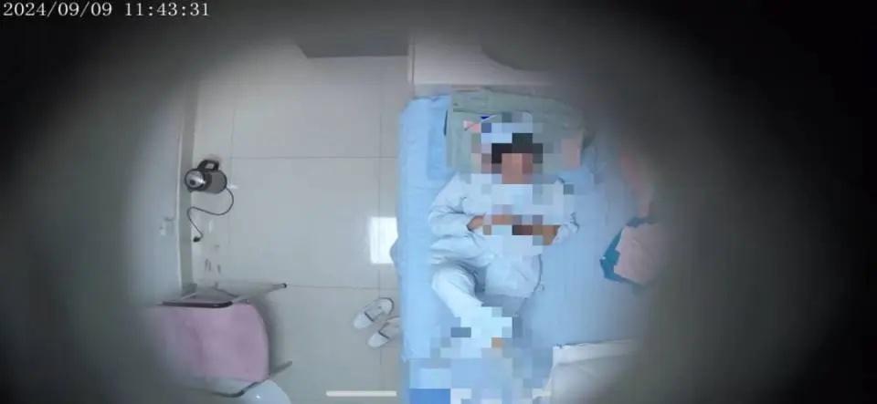 医院更衣室惊现针孔摄像头，博主揭秘偷拍黑幕  第3张