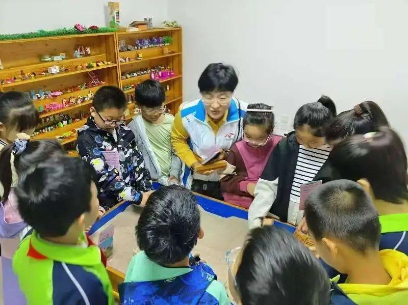 荣成 31 名中小学生走进舒心荣成青少年活动中心，开启探索心灵之旅，赋能健康成长  第2张