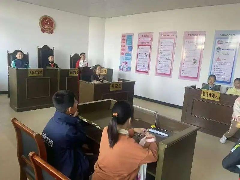 荣成 31 名中小学生走进舒心荣成青少年活动中心，开启探索心灵之旅，赋能健康成长  第3张