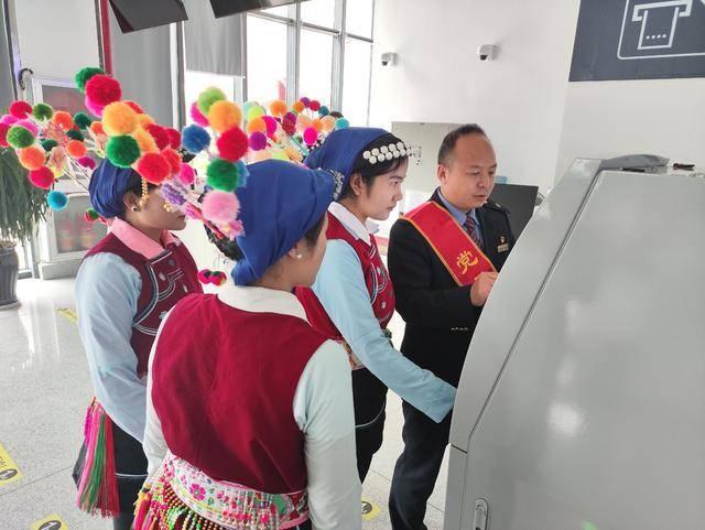 全国首个乡村振兴火车站开通运营满 3 年，运送旅客超 18 万  第2张