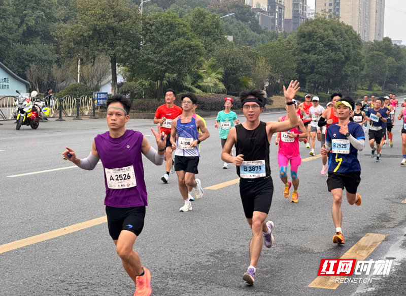 2024 首届郴州马拉松，一场热辣滚烫的独特体验  第5张