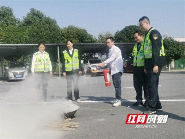第 33 个全国消防日，湖南高速集团永州分公司珠山中心大站这样做  第1张