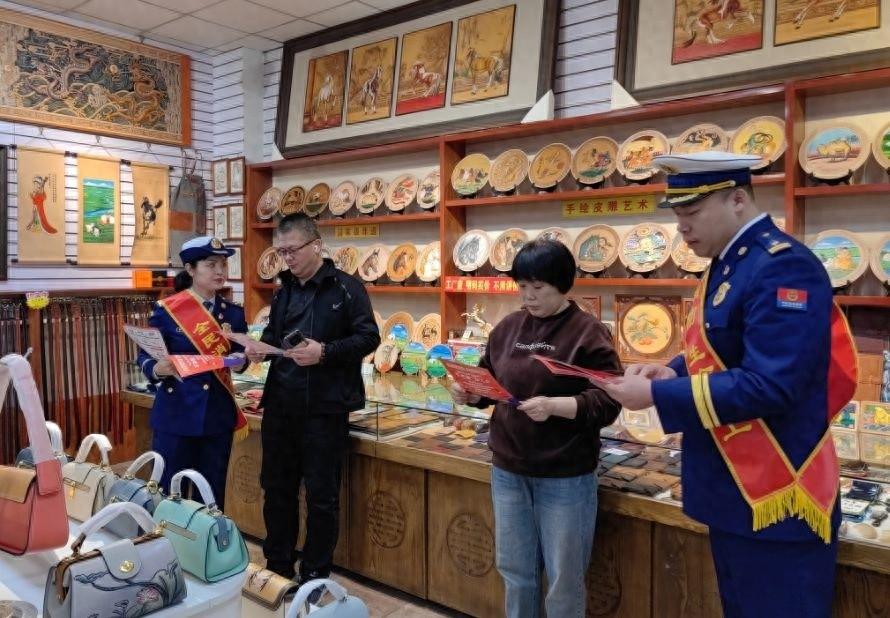 玉泉区消防救援大队举行 119 消防宣传月活动，上千群众参与，现场太精彩  第1张