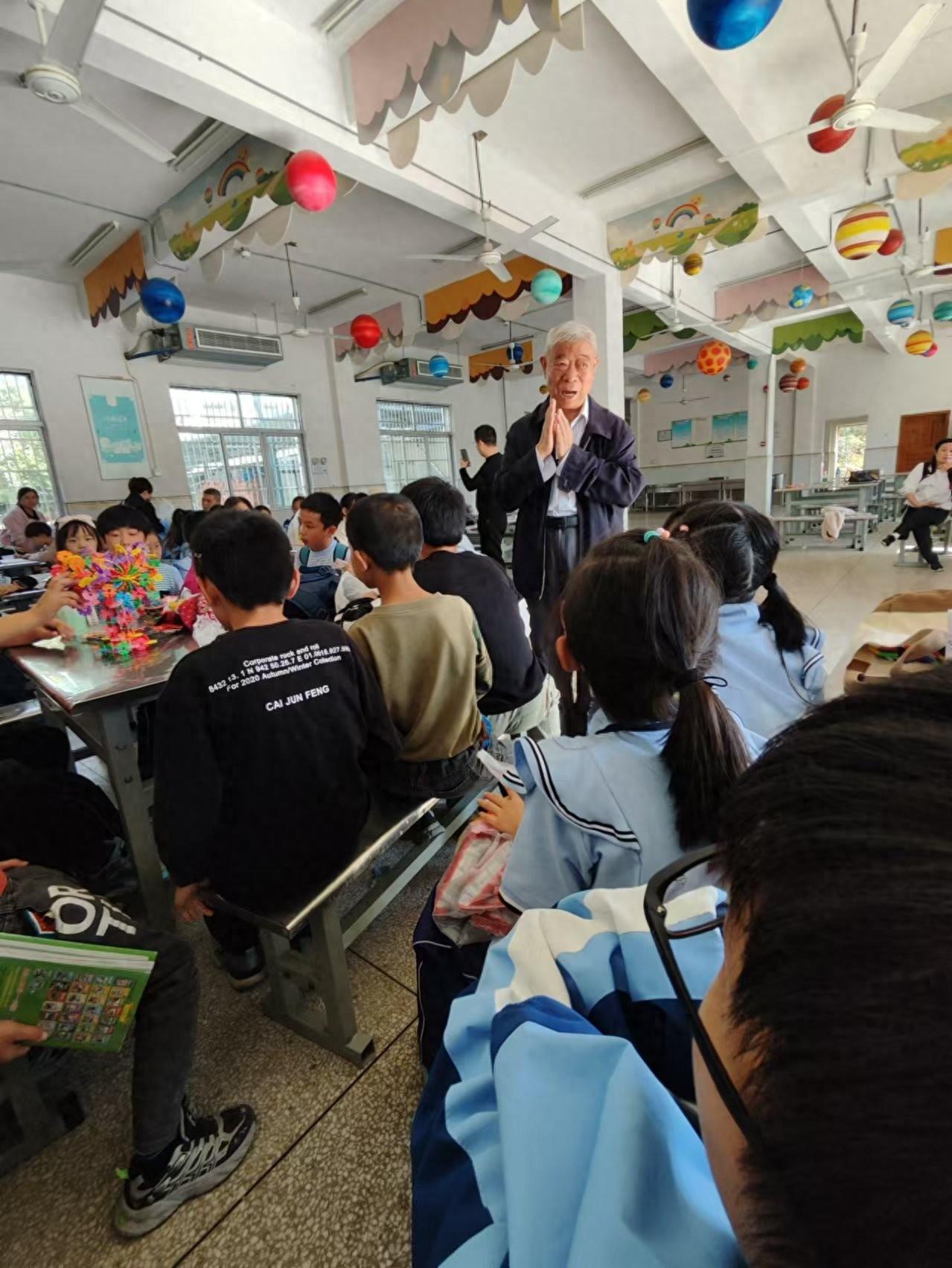 九江小学甘棠校区四（3）班学子，用爱心温暖太阳村的孩子们  第1张