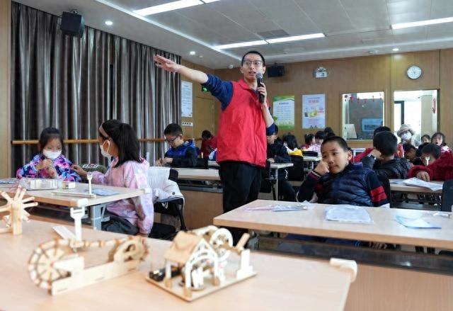 清华博士生领读，社区儿童走进中国古代科技世界，你知道吗？