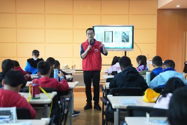 清华博士生领读，社区儿童走进中国古代科技世界，你知道吗？  第3张