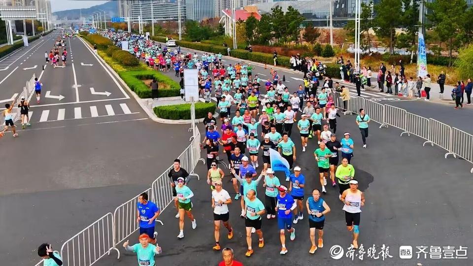 夫妻携手同跑，双双夺冠！2024 年青岛即墨蓝谷半程马拉松圆满落幕  第2张