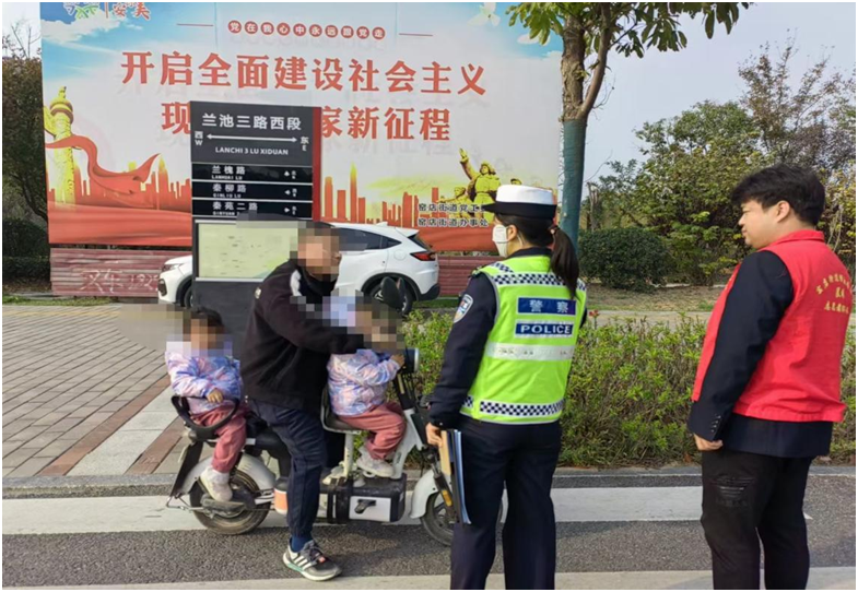 西咸交警大队联合网格力量开展交通安全宣传活动，你参与了吗？  第2张