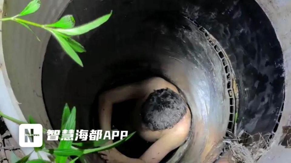 惊险！福州男子为救宠物被困6米深污水井，现场细节曝光  第5张