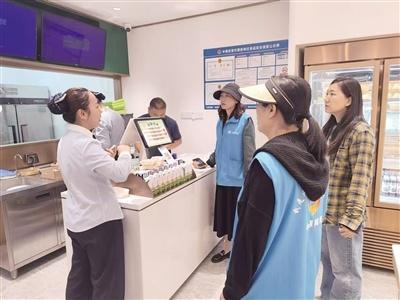 环保大检查！中原西路街道绿都社区全面开展餐饮油烟环保检查工作