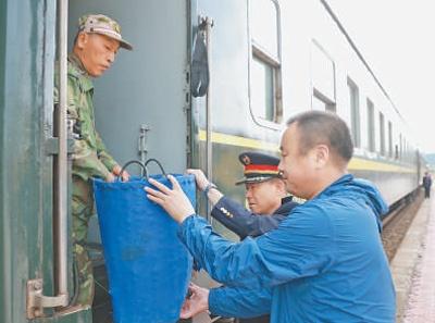 48 年累计发送旅客近百万！这趟穿行在大兴安岭的慢火车，你坐过吗？