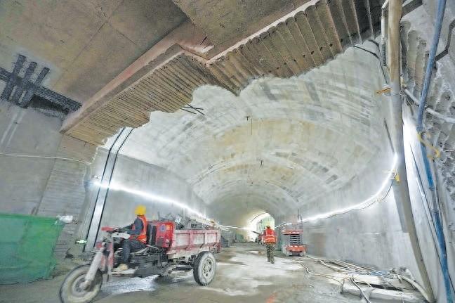3 年多的等待！国贸站新建换乘通道主体结构完工，明年将率先投用