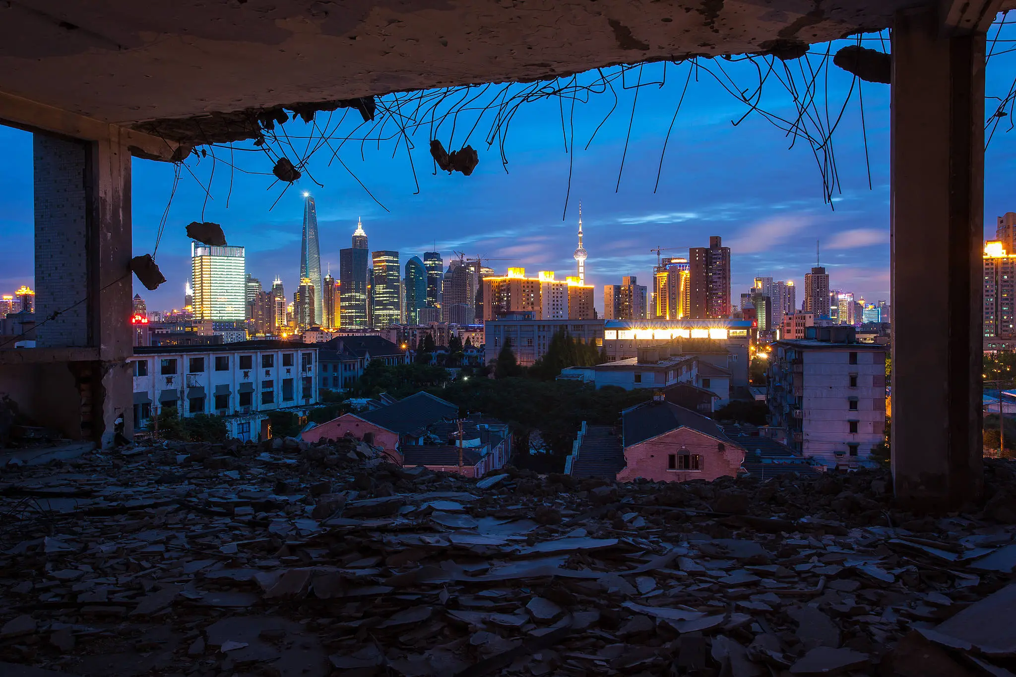 上海漂移:探寻都市废墟中的秘密,感受时间停滞的城市魅力 第2张 上海漂移:探寻都市废墟中的秘密,感受时间停滞的城市魅力 第2张