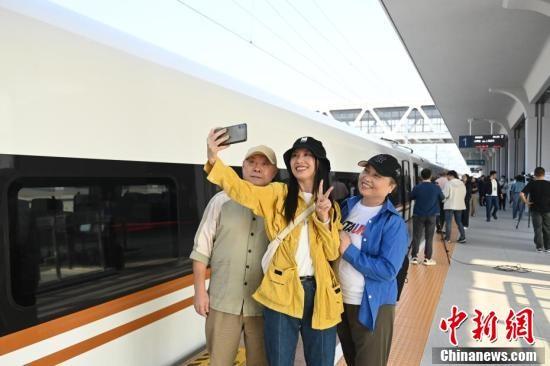宣绩高铁开通！长三角高铁营业里程突破 7600 公里，你体验了吗？  第4张