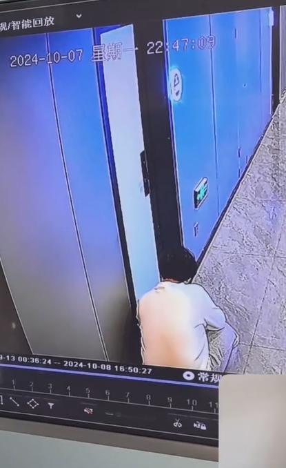 新婚夫妇入住酒店，婚戒丢失后竟发现惊人一幕  第1张