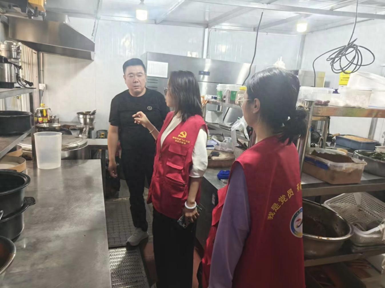 国庆期间，蜀山区 1000 余名志愿者坚守岗位，他们都做了些什么？