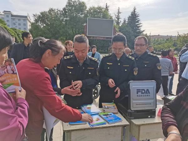 扶风县食药安委办开展食品安全宣传周主题活动，你参与了吗？  第2张