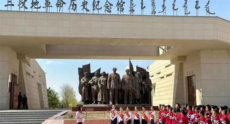 快来看看！鄂尔多斯市如何打造法治文化建设的三个品牌？  第4张