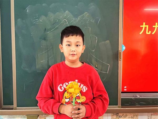 亳州市谯城区州东中心小学重阳节活动：尊老敬老，从心出发  第2张