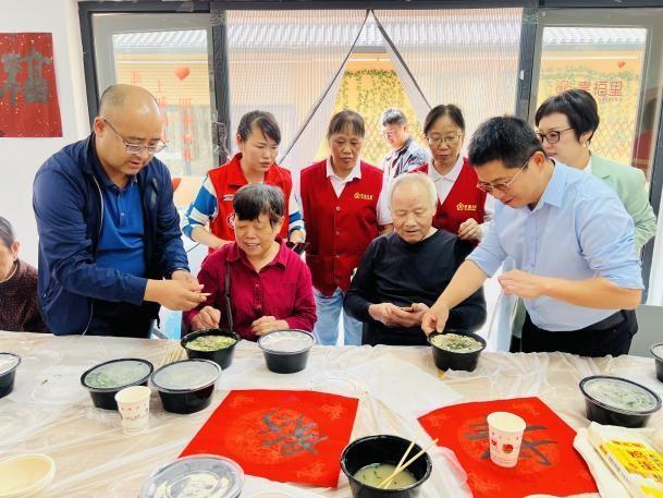 重阳节前夕，这个社区竟为老人举办如此丰富多彩的活动  第2张