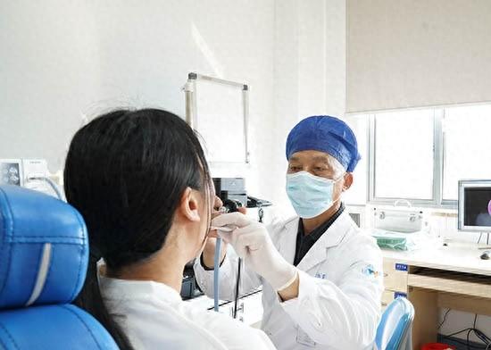 女子因扁桃体结石被分手，医生：这种情况很常见