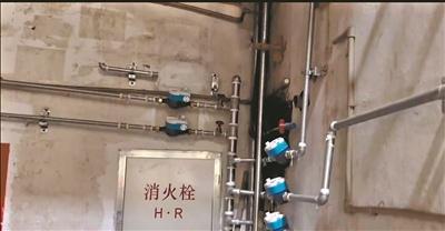 告别用水难！海珠区这栋老旧小区终于解决洗澡难题  第1张
