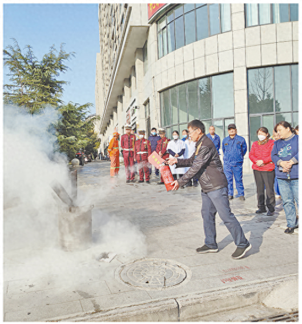 119 消防宣传日，我市多家物业开展消防安全活动，筑牢小区防火墙  第1张