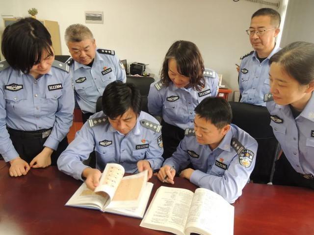 这群特殊的监狱人民警察，竟在微观世界里开拓出一片广阔田地  第2张
