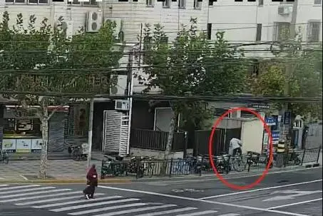 男子误将苏州河当黄浦江，累到偷车被抓