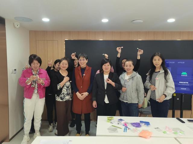 快来！杭州市上城区这场手工制作发夹 DIY 活动太有趣了  第4张