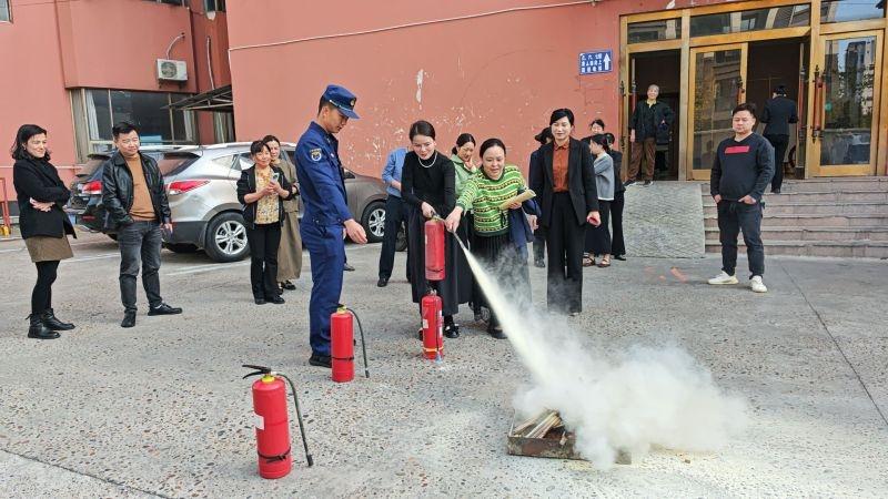 枝江市消防救援大队走进枝江国际大酒店，原因竟然是……  第2张
