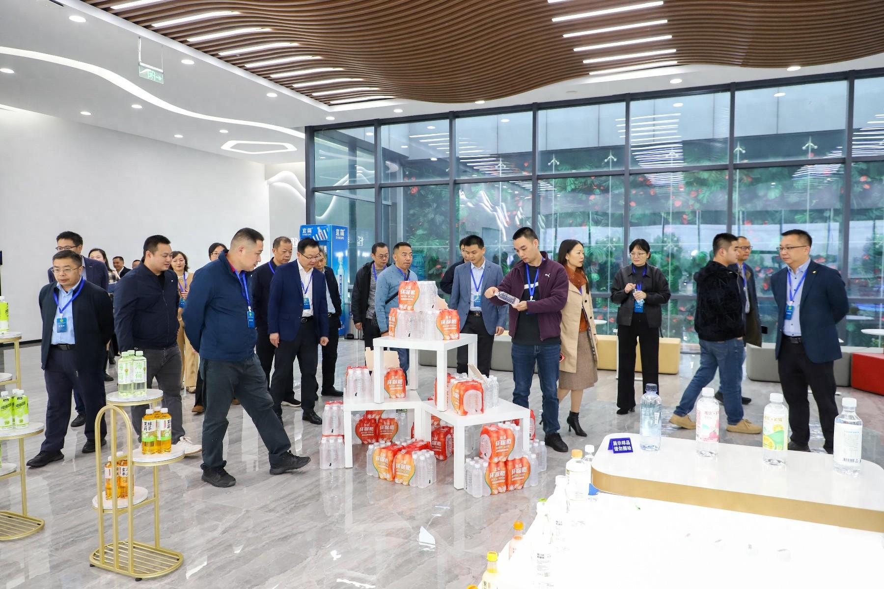 川渝十地消委会联合开展消费体察活动，走进重庆 3 家食品企业