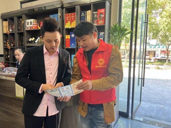 浙江一镇为提高垃圾分类水平，竟组织人员开展这样的活动  第3张