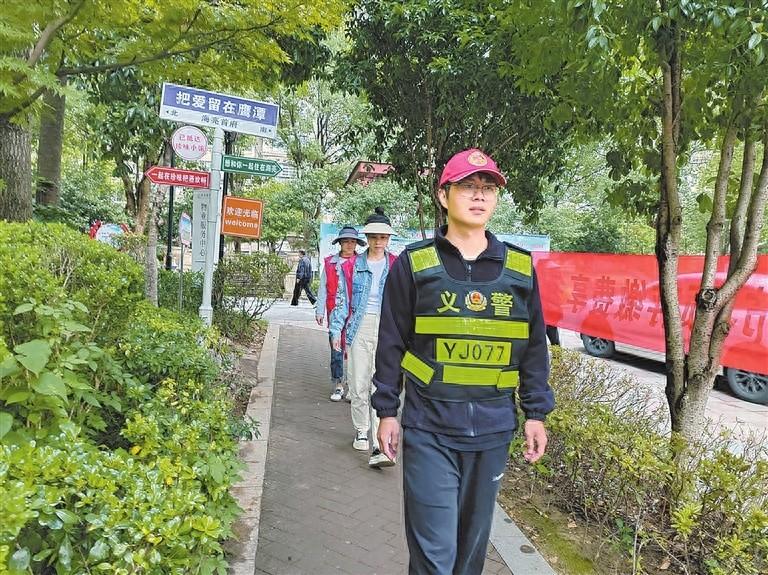鹰潭市公安局月湖分局：严打高空抛物，守护群众头顶安全  第1张