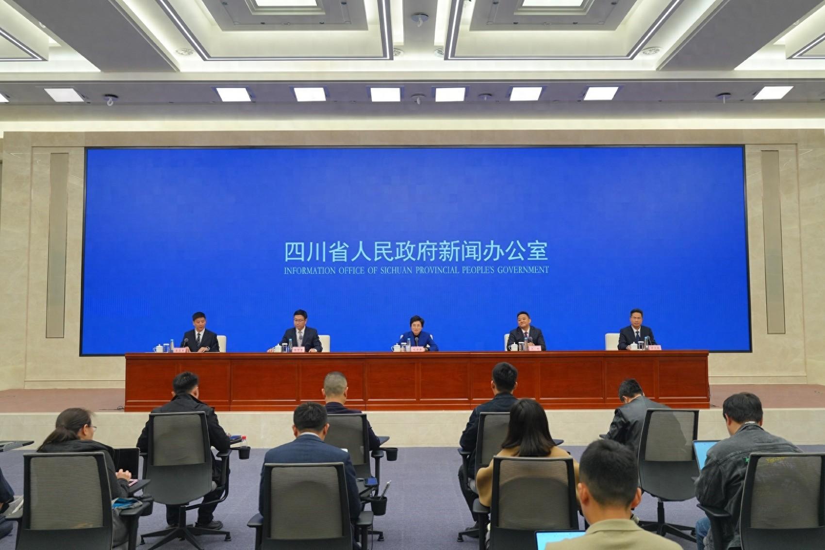 一口小砂锅如何闯出大市场？遂宁民营经济发展背后的秘密  第1张