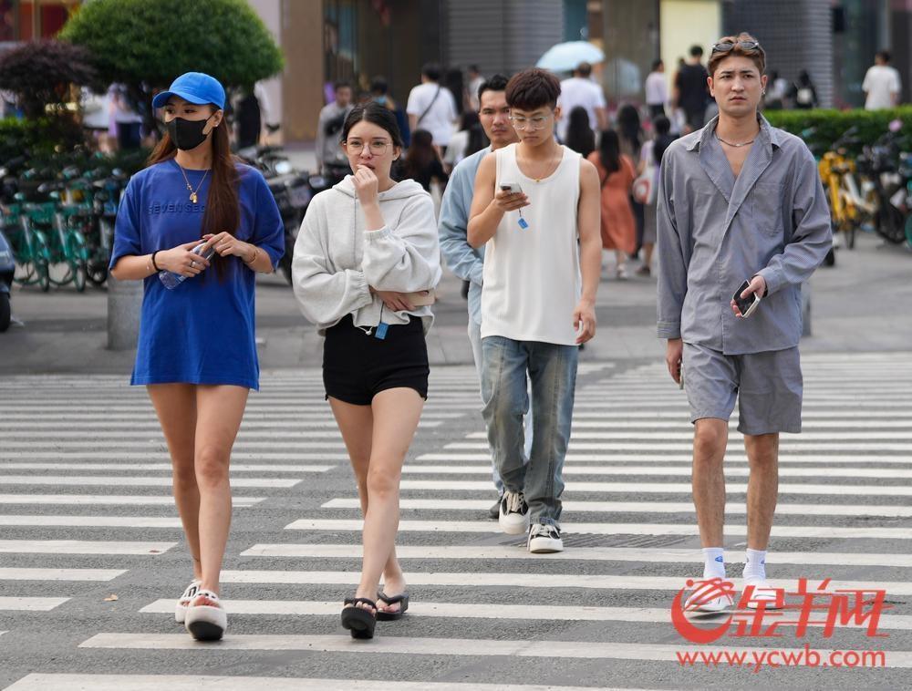 广州夏季超长待机，北京已入冬，两地气候为何如此不同？  第2张