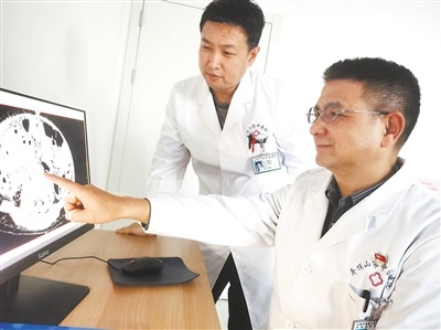40岁后还能学艺？贺建功：活到老学到老，只为患者带来最佳诊疗  第1张