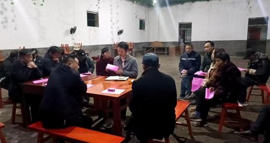 垸子夜话：80岁蔡爷爷的燃气困扰，社区干部如何化解居民难题？  第2张