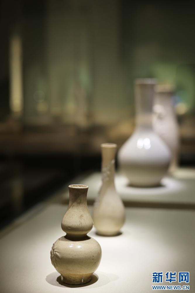 揭秘古代瓷器绝美釉色：200多件珍品首次亮相，惊艳时光的中国传统美学  第3张