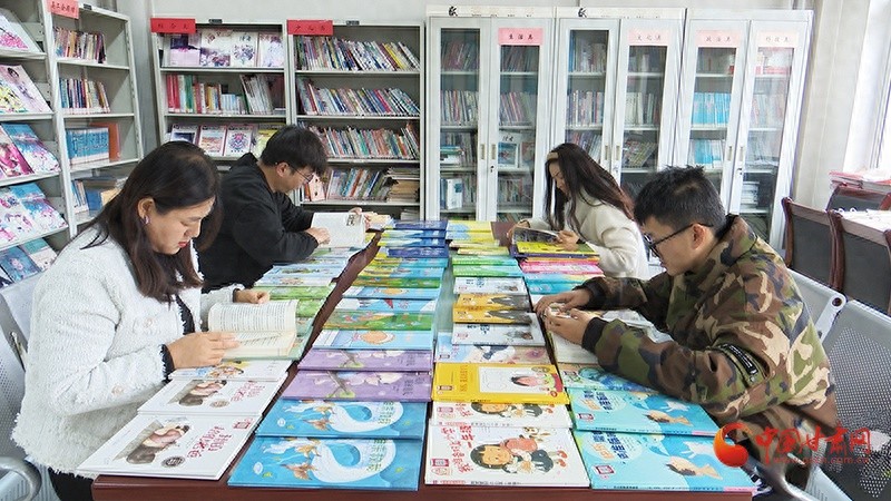 山乡人的阅读时光：书籍如何点亮他们的生活与梦想