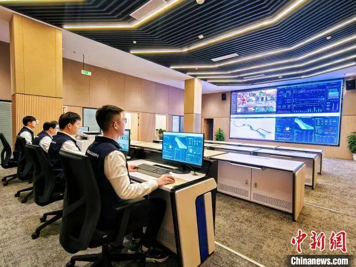 我国首座大型浮式天然气液化装置顺利抵达舟山，背后有哪些不为人知的挑战？  第2张
