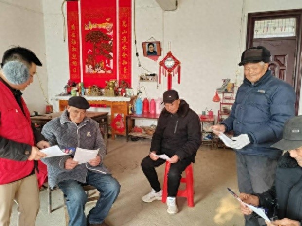 农村反诈骗行动：如何让老年人远离诈骗陷阱，保障合法权益？  第1张